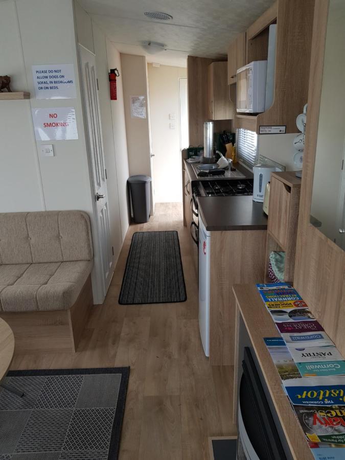Delta Santana Apartment Looe Luaran gambar