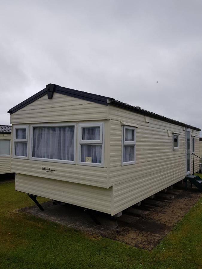 Delta Santana Apartment Looe Luaran gambar