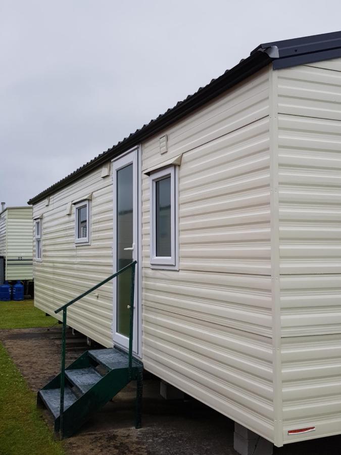 Delta Santana Apartment Looe Luaran gambar