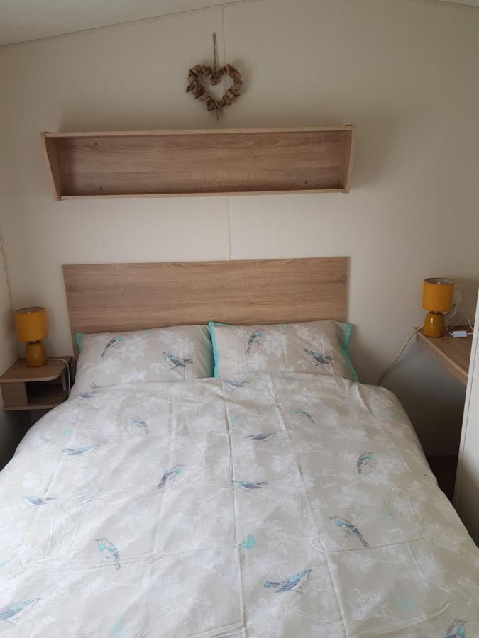Delta Santana Apartment Looe Luaran gambar