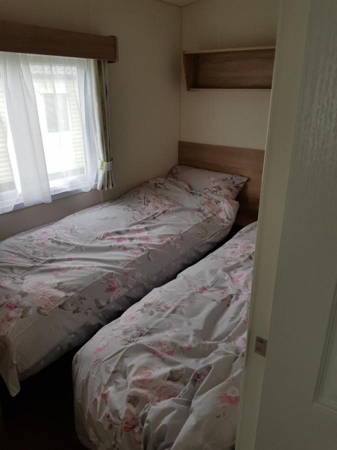 Delta Santana Apartment Looe Luaran gambar