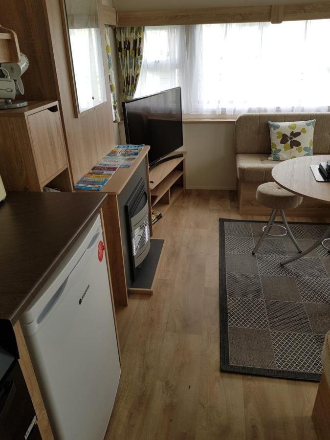 Delta Santana Apartment Looe Luaran gambar